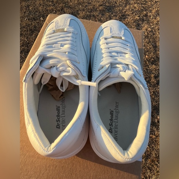 NWT Dr Scholls x Favorite Daughter White Sneakers Size 9 - Picture 8 of 13